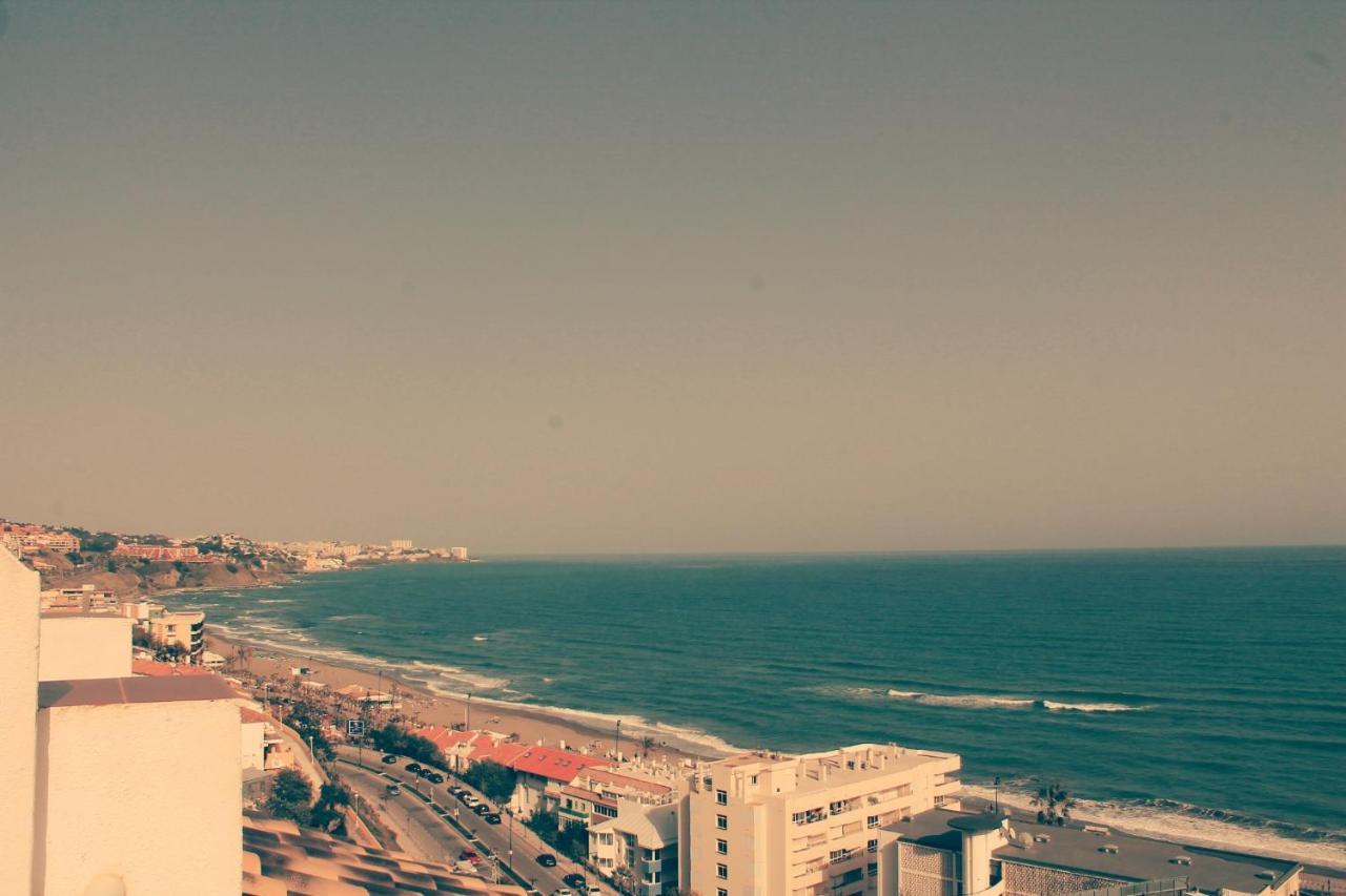 Appartamento Penthouse Near The Beach Fuengirola Esterno foto