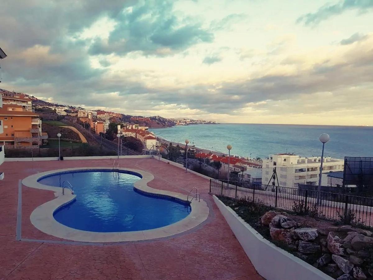 Appartamento Penthouse Near The Beach Fuengirola Esterno foto