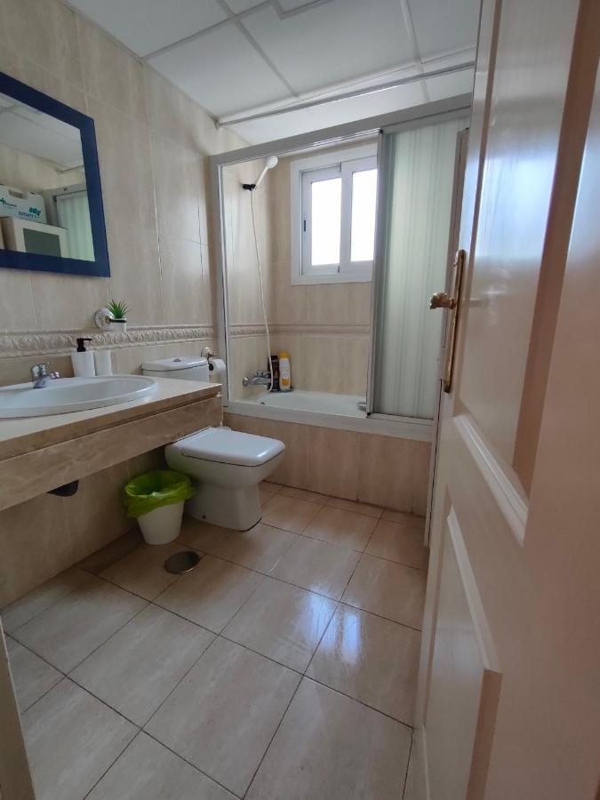 Appartamento Penthouse Near The Beach Fuengirola Esterno foto